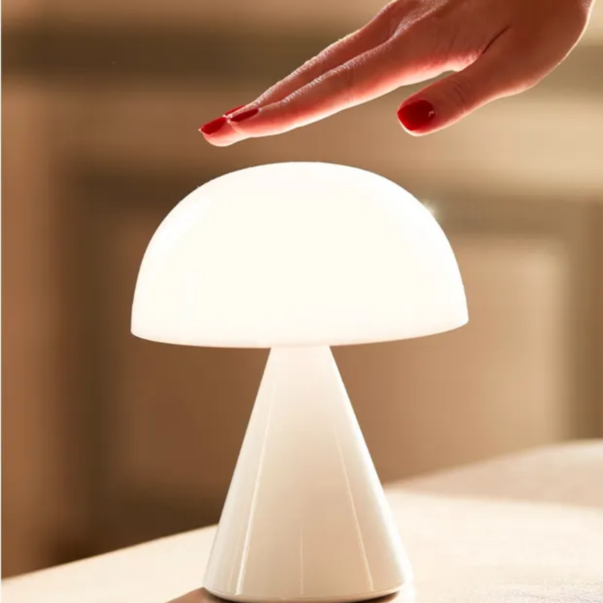 Mina L - Grande lampada LED portatile