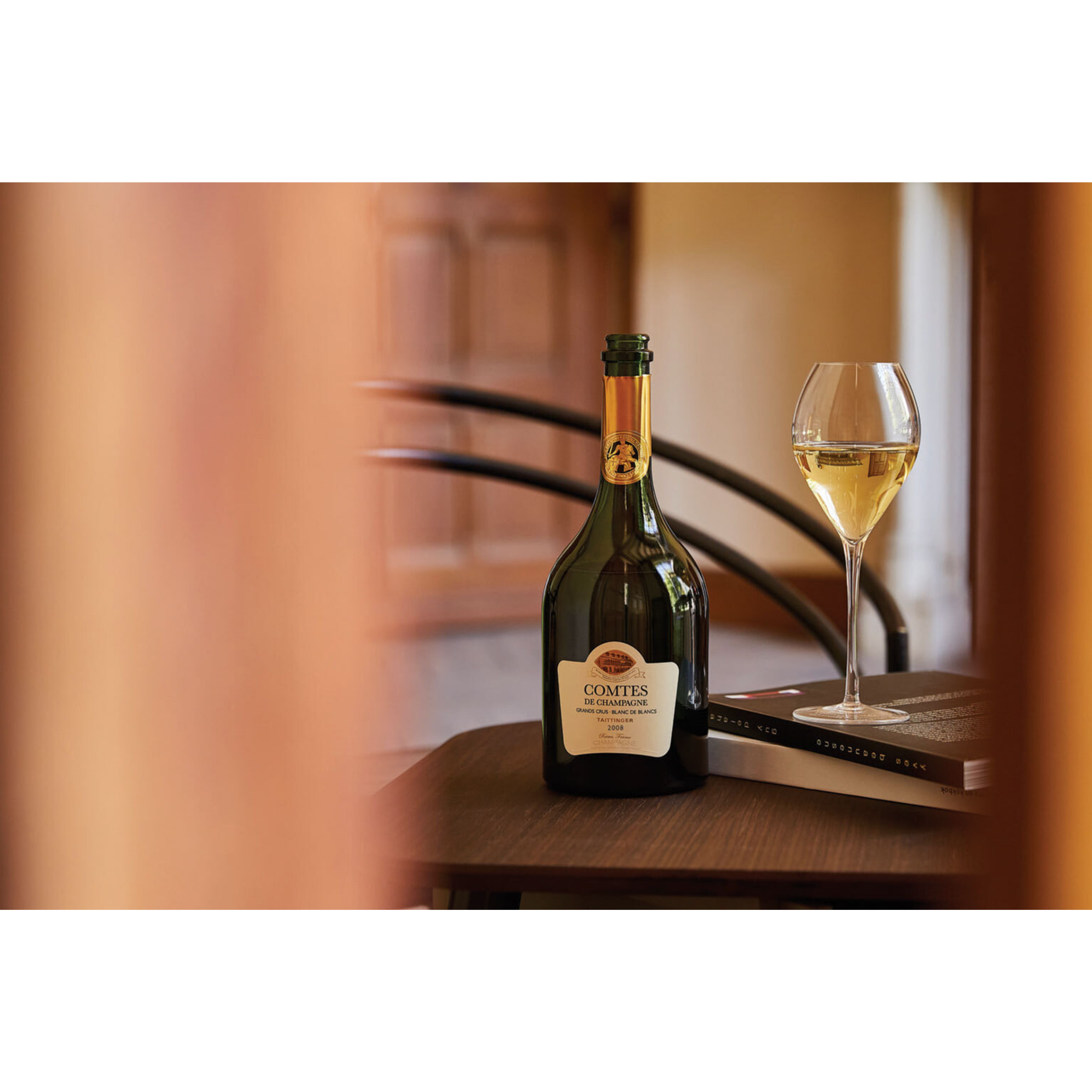 Champagne Comtes de Champagne Grands Crus Blanc de Blancs Taittinger 2008 750 ml 12,5% vol - 100% Chardonnay