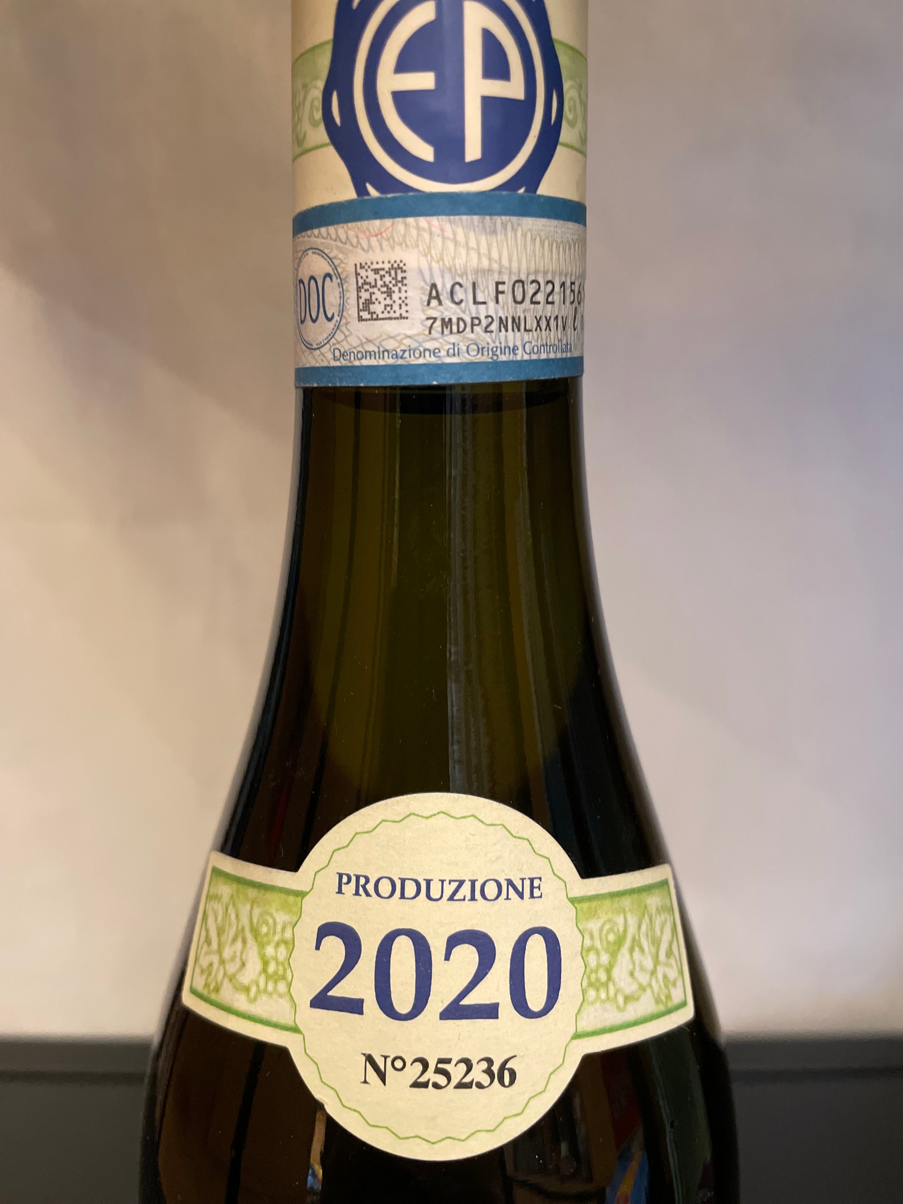 Vino Bianco Trebbiano D'Abruzzo Emidio Pepe 2020 0,75 L  12,5% vol - Trebbiano d´Abruzzo - Triple A -  Produzione n 25236